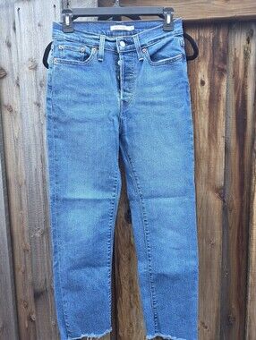 Levi's Wedgie Straight Button Fly Jeans in Medium Blue Wash